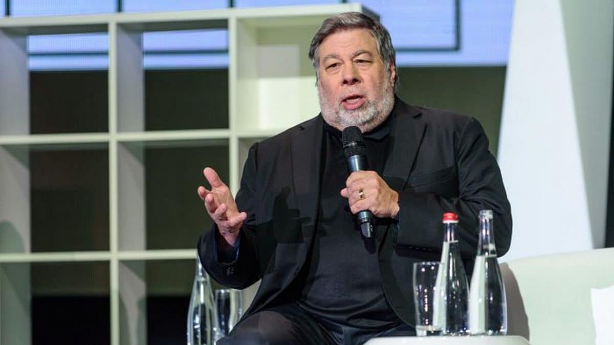 Apple Still Pays Co-Founder Steve Wozniak a Salary, a Shocking $50 a Week